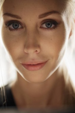 Güzellik modeli yüz