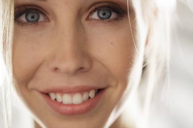 Güzellik modeli yüz