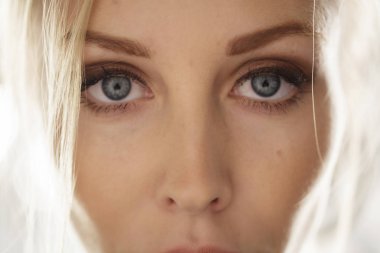 Güzellik modeli yüz