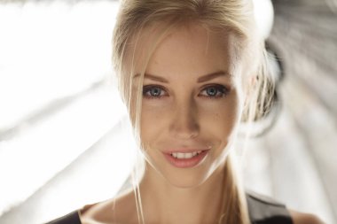 Güzellik modeli yüz