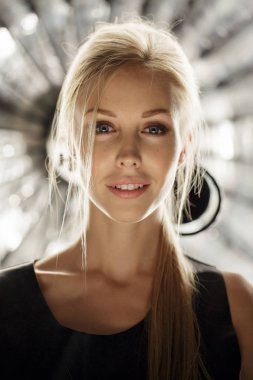 Güzellik modeli yüz