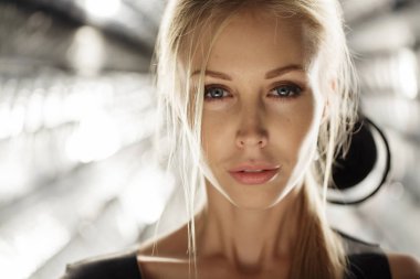 Güzellik modeli yüz