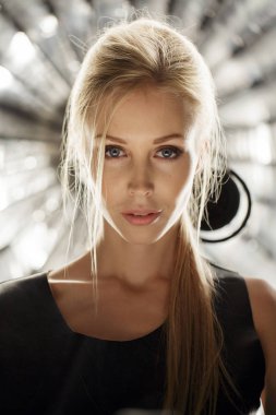 Güzellik modeli yüz