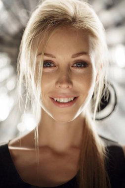 Güzellik modeli yüz