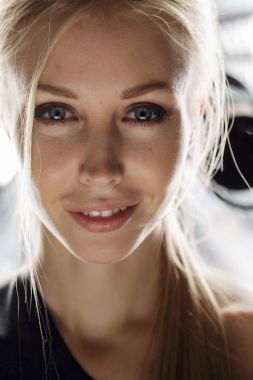 Güzellik modeli yüz