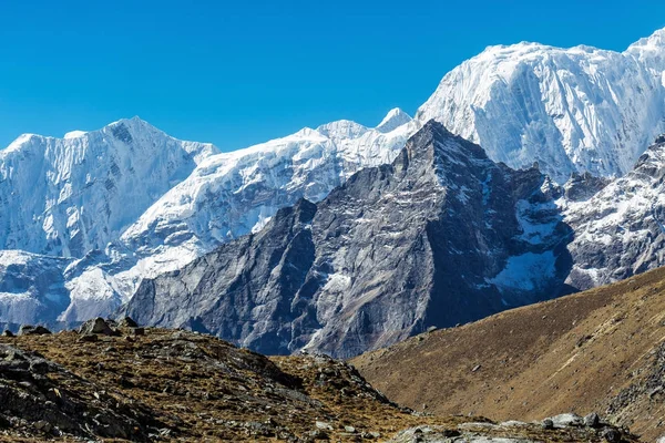 Zasněžené hory Himaláje — Stock fotografie