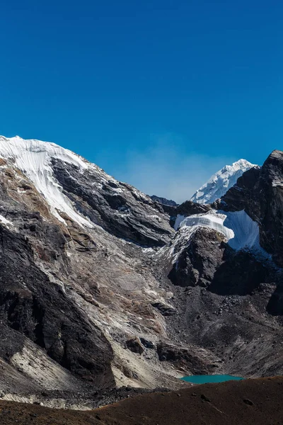 雪山环抱的喜马拉雅山 — 图库照片