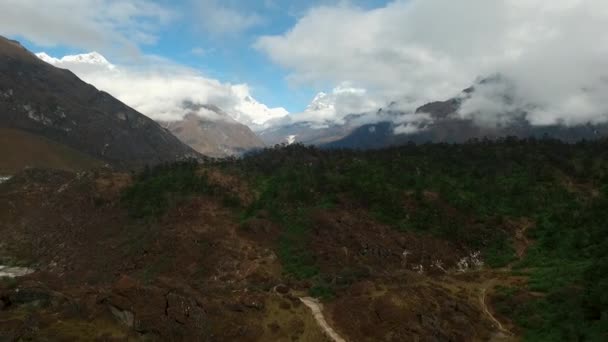 Everest campo base trek vista - Khumjung — Vídeos de Stock