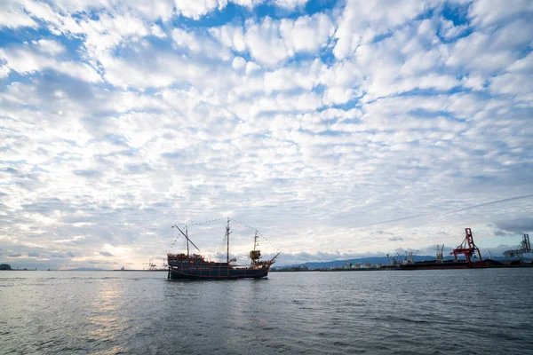 Sunset Tenpozan at Osaka harbor,japan — Stock Photo, Image