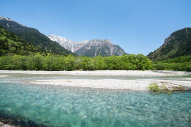 Kamikochi 'deki Taisho-ike göleti, Nagano, Japonya