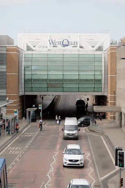 Centro Comercial West Quay, Southampton, Reino Unido — Foto de Stock