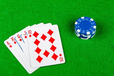 Poker eli Royal Flush elmas ile bahis fiş