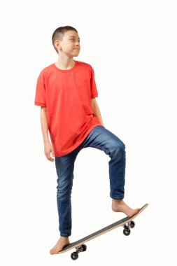 Onun kaykay ile genç beyaz genci