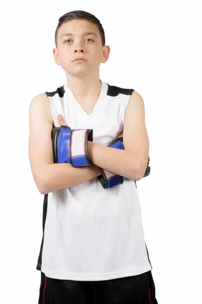 Joven caucásico adolescente boxeador chico aislado contra blanco backgro — Foto de Stock