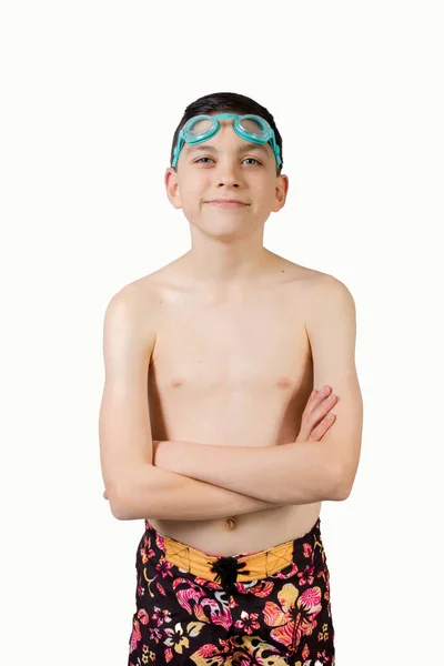 Jeune adolescent caucasien garçon portant maillot de bain — Photo