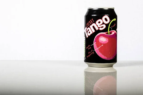 Cherry Tango is a fehér háttér — Stock Fotó