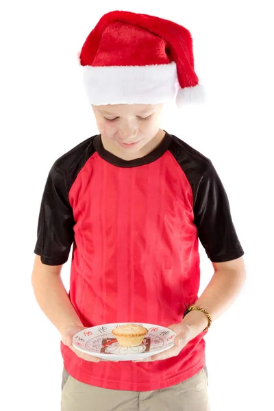 Мальчик-подросток и пирог с мясом — стоковое фото