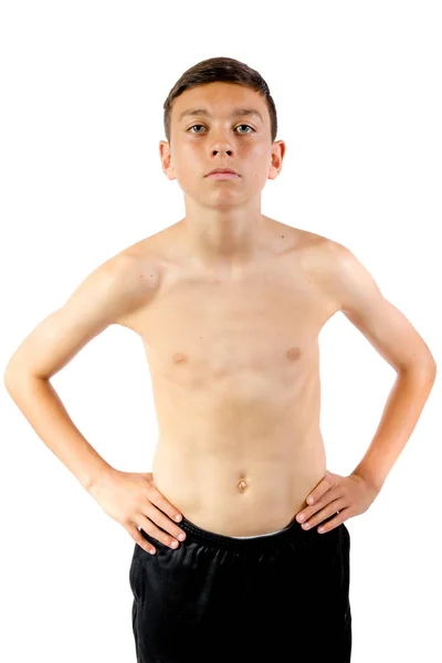 Genç çocuk üstsüz poz