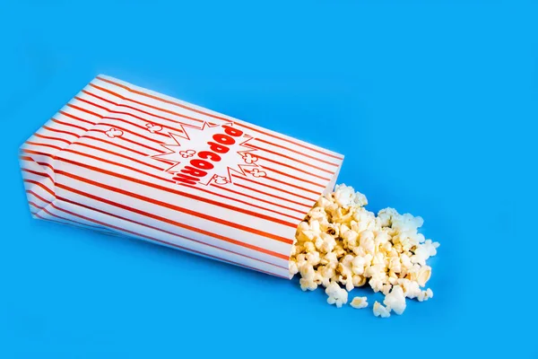 Een zak popcorn — Stockfoto
