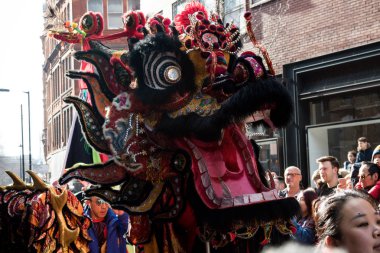 Çin yeni yıl içinde Londra yıl için kutlamak için festivaller 