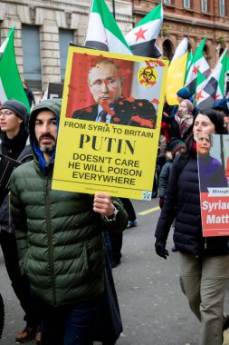 Suriye Cumhurbaşkanı Esad protestocular Londra'nın merkezinde Mart.