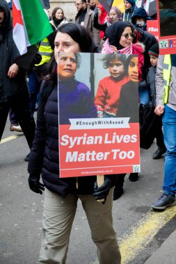 Suriye Cumhurbaşkanı Esad protestocular Londra'nın merkezinde Mart.