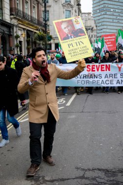 Suriye Cumhurbaşkanı Esad protestocular Londra'nın merkezinde Mart.