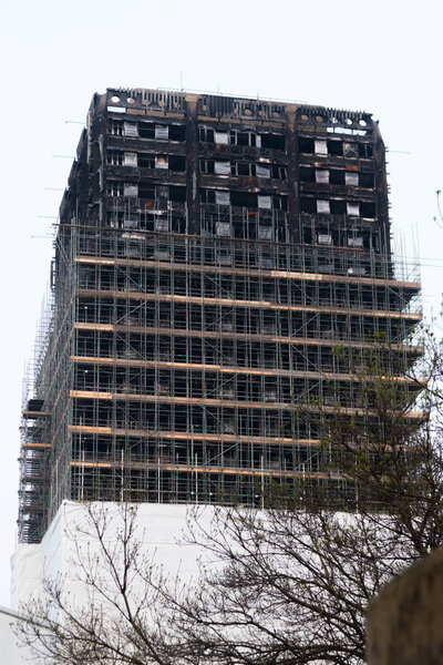 Молчаливый марш в защиту Grenfell Tower в Кенсингтоне и Челси
