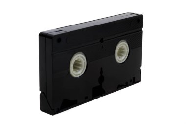 Beyaz arkaplanda izole edilmiş bir Vhs video kaseti