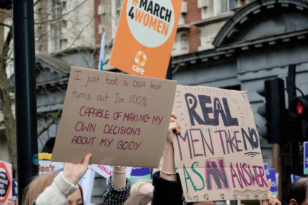 Londen Verenigd Koninkrijk Maart 2020 Mensen Nemen Deel Aan March — Stockfoto