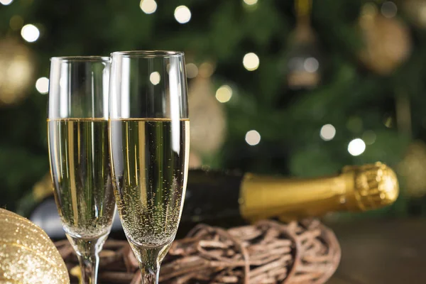 Toast szampanem, nowy rok — Zdjęcie stockowe