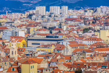 Split şehir mimarisi anteni