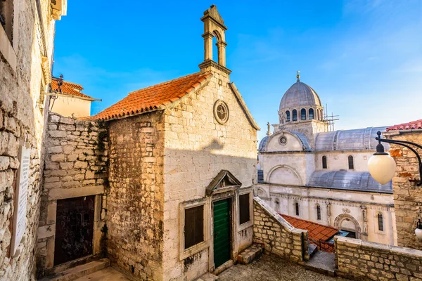 Kasaba Sibenik Dalmaçya yerler.