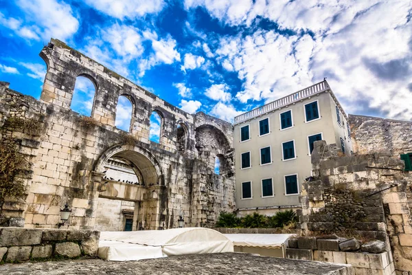 Zilveren Gate landmark Split. — Stockfoto