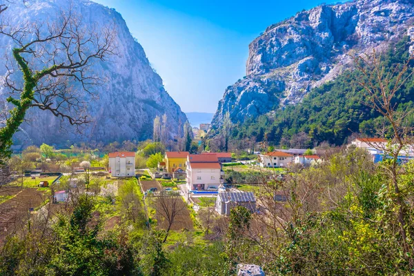 Dalmatien Dorf bunt landschaftlich — Stockfoto