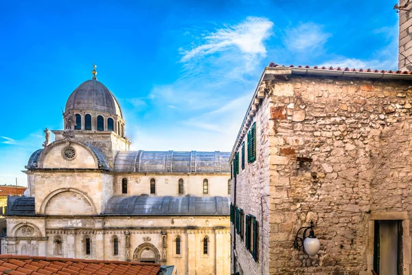 Stone architektura Katedra Sibenik. — Zdjęcie stockowe