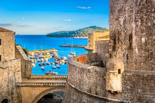 Paredes de tierra Dubrovnik — Foto de Stock