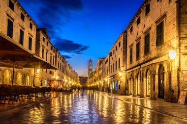 Stradun Caddesi Dubrovnik gece.