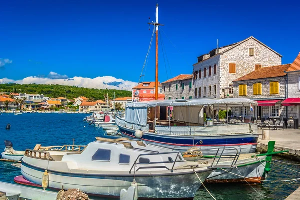 Summertime in Croatia, Mediterranean. — Stock Photo, Image