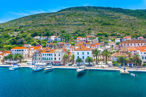 Vis Croatie vue sur la mer . — Photo