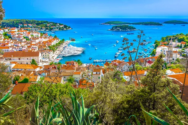 Hvar Adriático Costa paisaje . — Foto de Stock