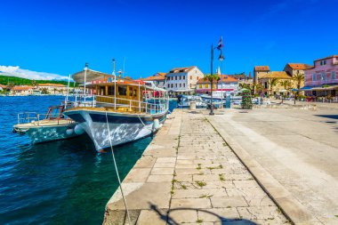 Starigrad riva doğal görünümü.
