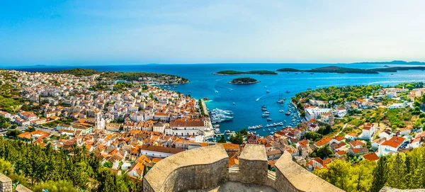 Hvar adası panorama deniz manzarası.