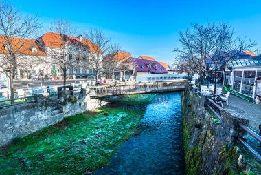 Samobor kasaba kentsel manzara. / Samobor sahne Kuzey Hırvatistan, Zagreb şehrin banliyösü doğal manzaraya.