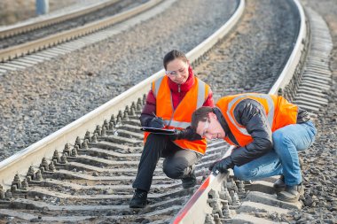 Demiryolu işçileri maintaing Demiryolları