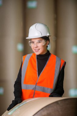 Kağıt Fabrikası fabrika işçisi