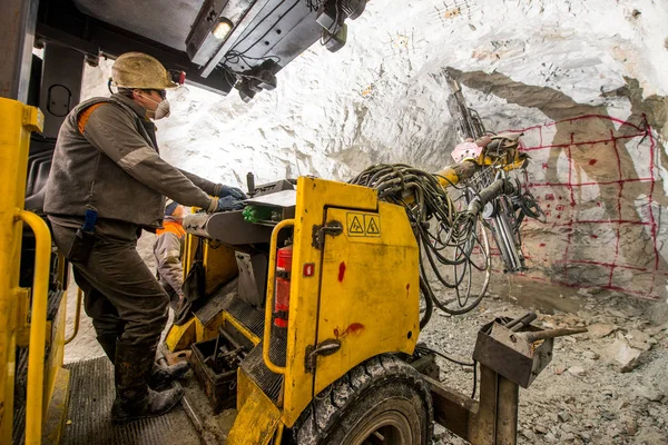 Altın madenciliği underground — Stok fotoğraf