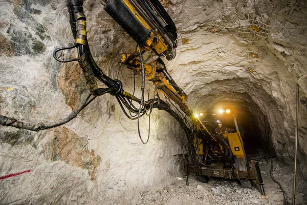 Minería de oro subterránea —  Fotos de Stock