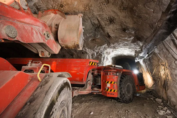 Minería de oro subterránea —  Fotos de Stock