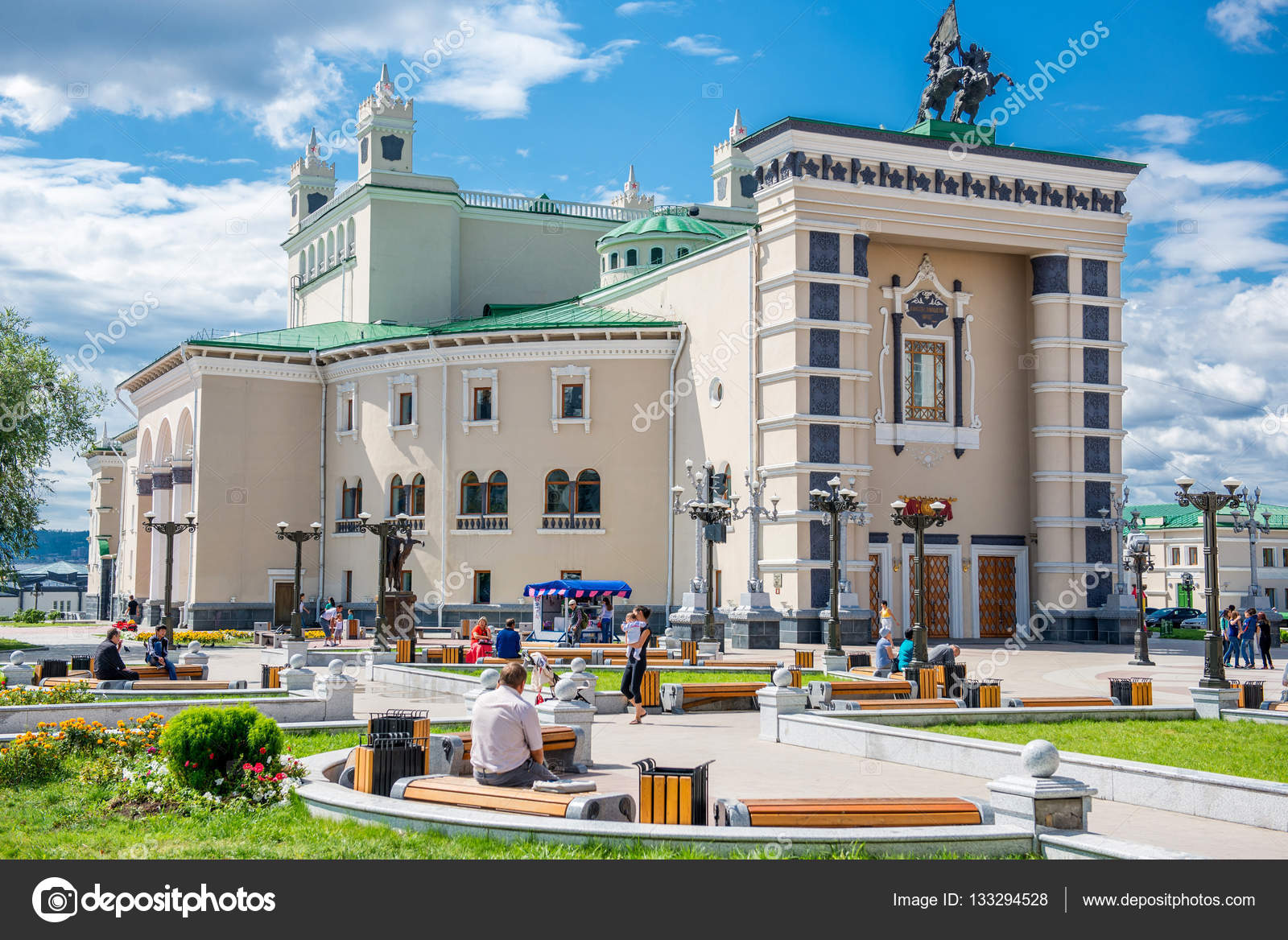 Улан-удэ 2009. Царские ворота улан-удэ. Улан-удэ центр города. Где делают в улан. Г улан-удэ респ бурятия.